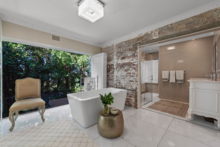 4 Bedroom Property for Sale in Tamboerskloof Western Cape